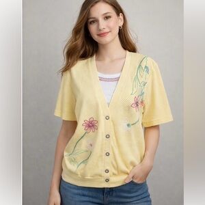 Vintage Koret Yellow Pastel Embroidered Floral 90s Grandma Short Sleeve Top Sz M